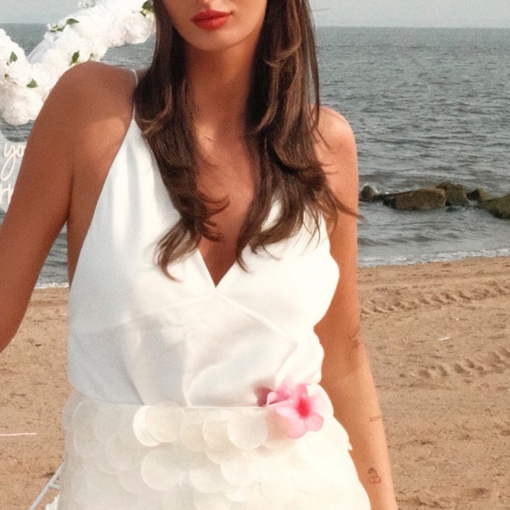 Zara White Silk V-Neck Spaghetti Strap Cami